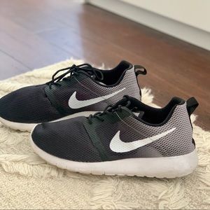Nike Roshes